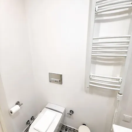 Terra Blue Brand New 1br W Private Garage * Фару