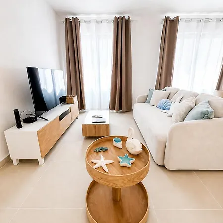Terra Blue Brand New 1br W Private Garage * Faro